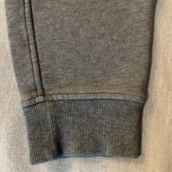 NWOT lululemon Cropped Jogger, Gray, Sz 8 - Picture 4 of 9